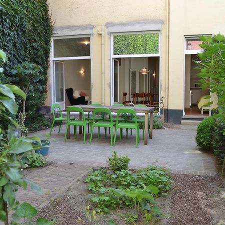 Pauline Loveling Apartment With Quiet Garden And 2 Bathrooms แอนต์เวิร์ป ภายนอก รูปภาพ