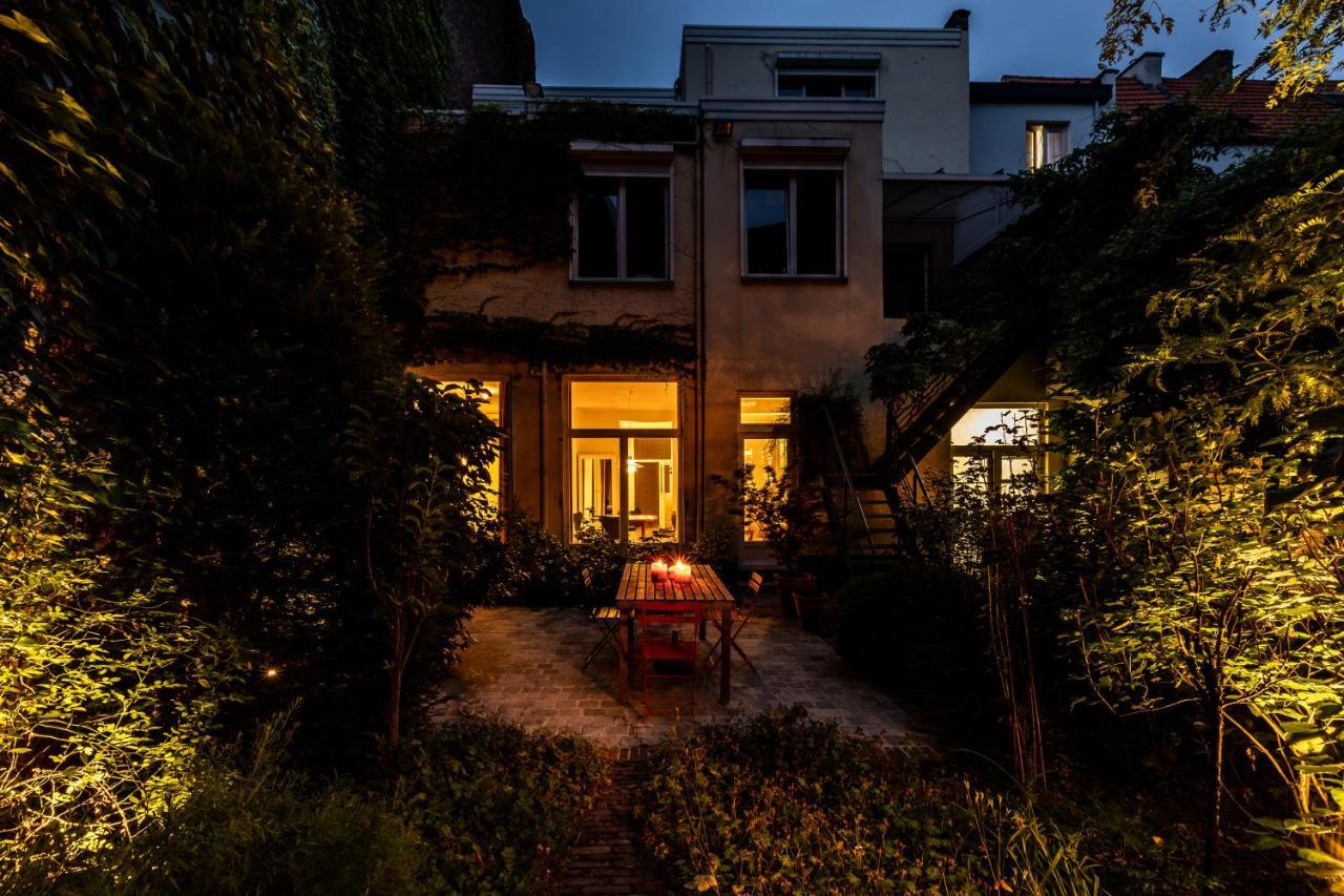 Pauline Loveling Apartment With Quiet Garden And 2 Bathrooms แอนต์เวิร์ป ภายนอก รูปภาพ