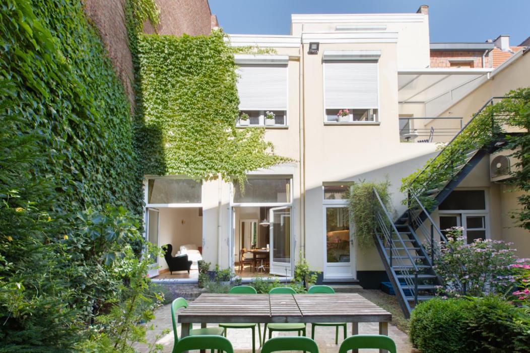 Pauline Loveling Apartment With Quiet Garden And 2 Bathrooms แอนต์เวิร์ป ภายนอก รูปภาพ